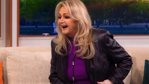 What happened to Bonnie Tyler? Emergency surgery, an induced coma, and a cancelled tour