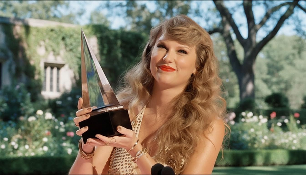 Taylor Swift at the 2026 AMAs: Sweep or Snub?