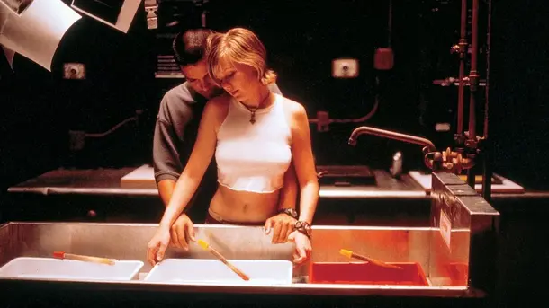 Crazy/Beautiful and 3 Other Early Kirsten Dunst Roles You Forgot About Crazy/Beautiful and 3 Other Early Kirsten Dunst Roles You Forgot About
