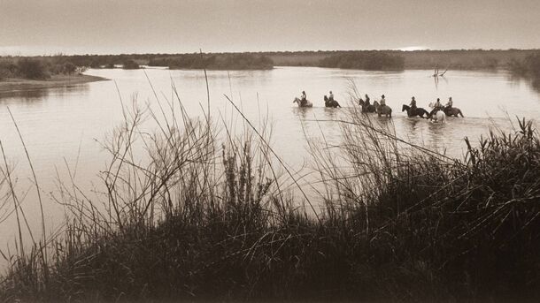 How does the Lonesome Dove series end? Four parts, and the last one is simply called "Return" - image 1