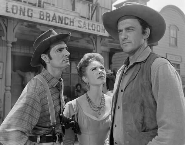 Why did Matt Dillon limp on Gunsmoke? James Arness wore a lift in one shoe for the rest of his life after 1944 - image 1