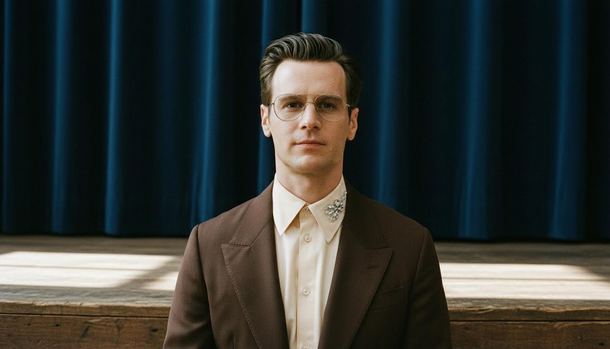 Back to Broadway: Jonathan Groff brings the Amish Project, a powerful solo play