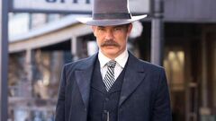 How did the Deadwood series end? Not on air, and not until 13 years after HBO pulled the plug
