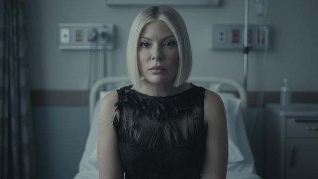 Tori Spelling and Seven Children Rushed to Hospital After Car Crash: Report