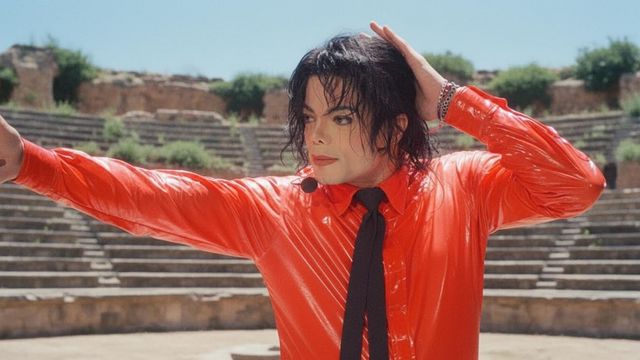 Michael Jackson Documentary Crashes Servers, Still Beats Netflix to #1