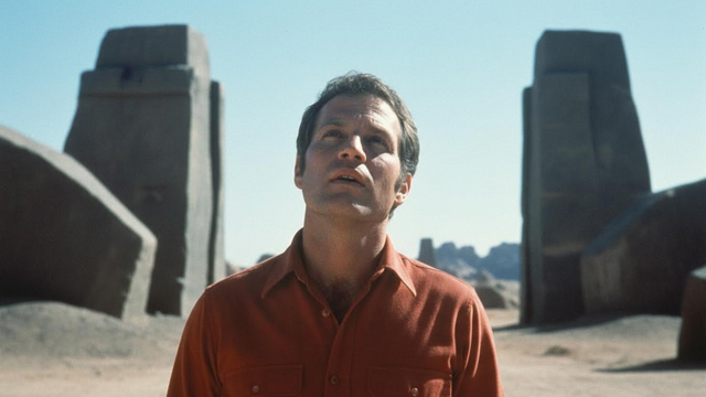 Don't Hit Disclosure Day Without Watching Close Encounters of the Third Kind