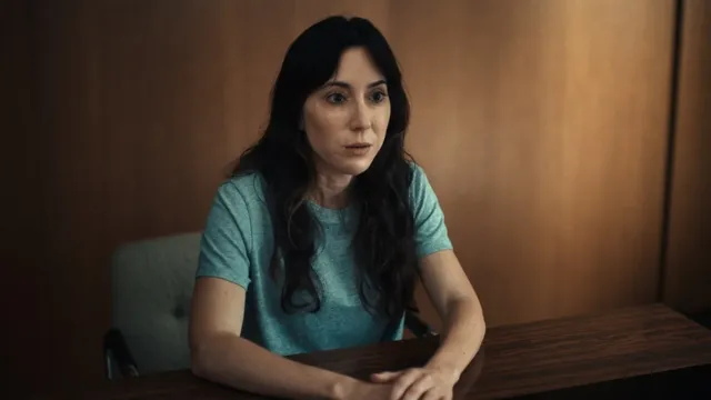 What happened to Ian in A Toxic Love Story?