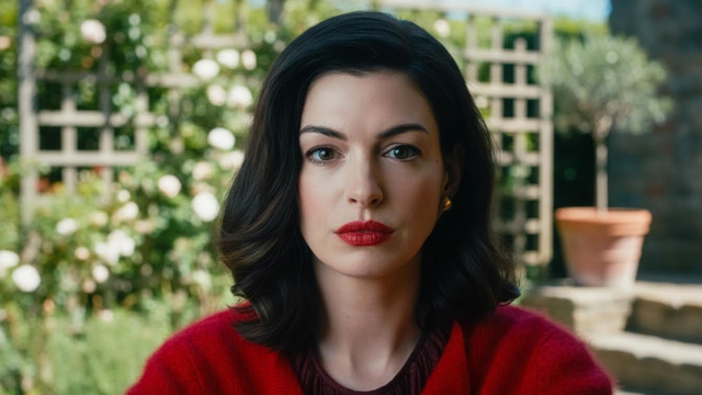 Anne Hathaway gives thanks after an incredible year: ‘What a gift that’s been’